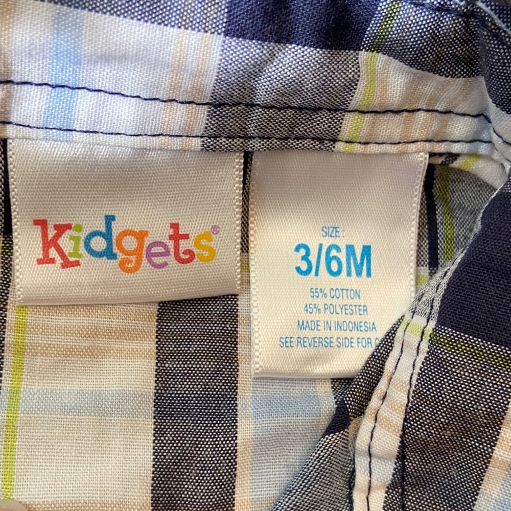 Plaid button - Picture 2 of 2